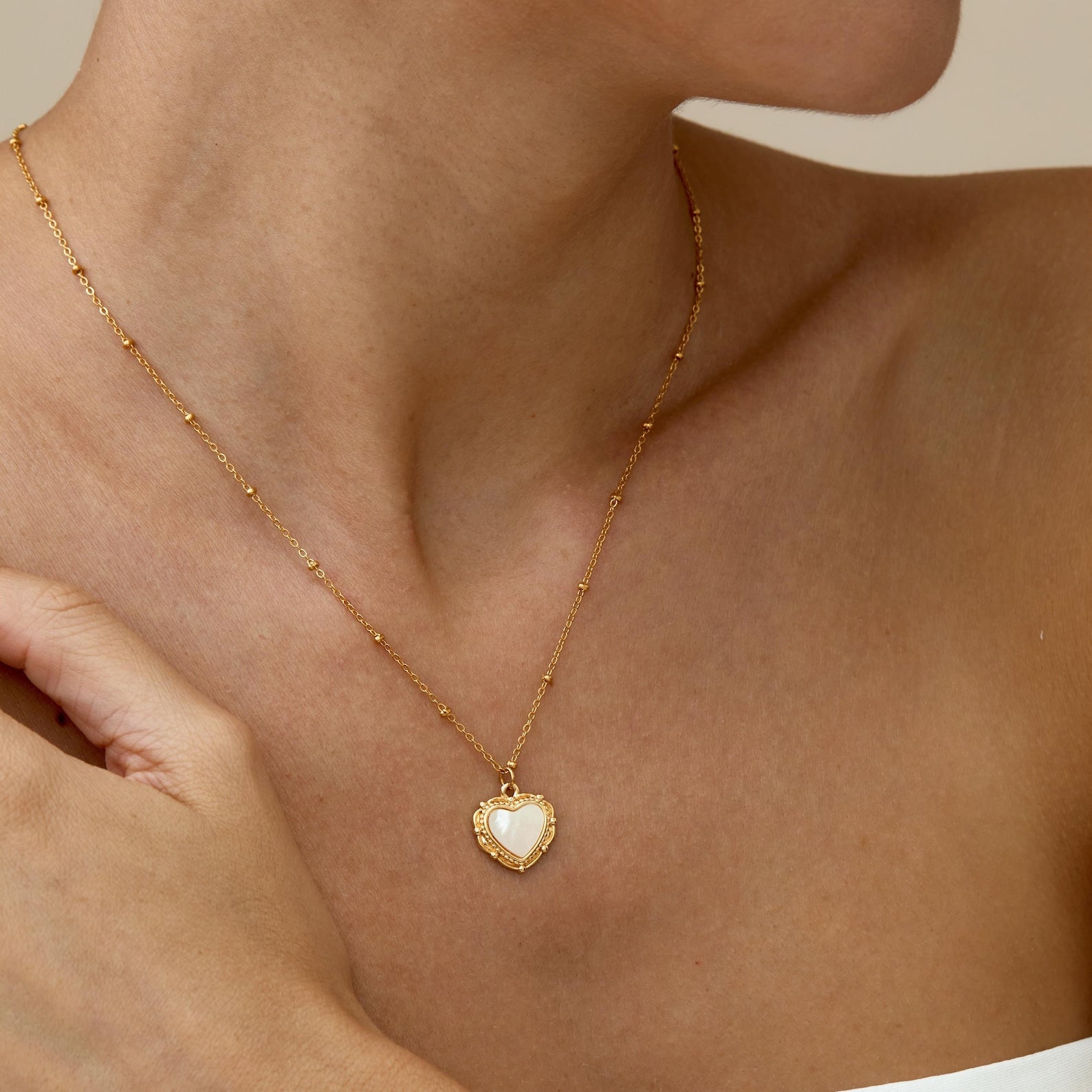 Natural Mother of Pearl Heart Pendant Necklace – Romantic & Vintage-Inspired - Gift for her
